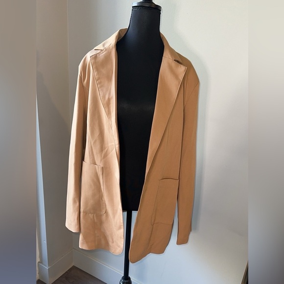 Women's Long Tan Blazer NWOT - Picture 1 of 4